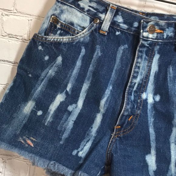 Vintage Denim Shorts Hand bleached Short 1990’s - Picture 3 of 8